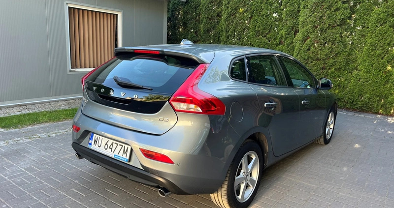 Volvo V40 cena 72000 przebieg: 99986, rok produkcji 2018 z Błonie małe 254